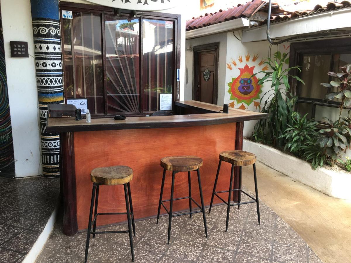 Pura Vida Hostel Тамариндо Экстерьер фото