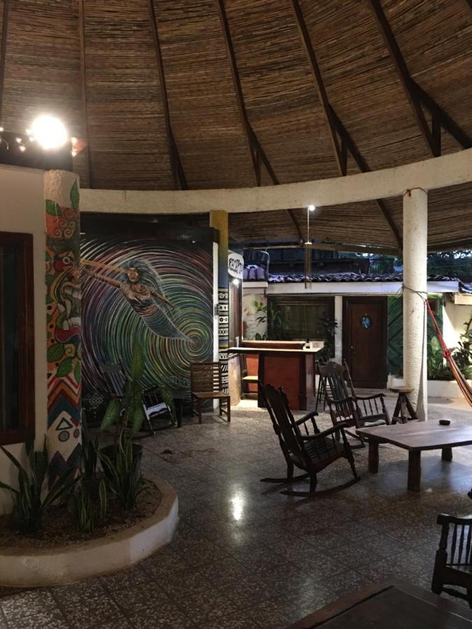 Pura Vida Hostel Тамариндо Экстерьер фото