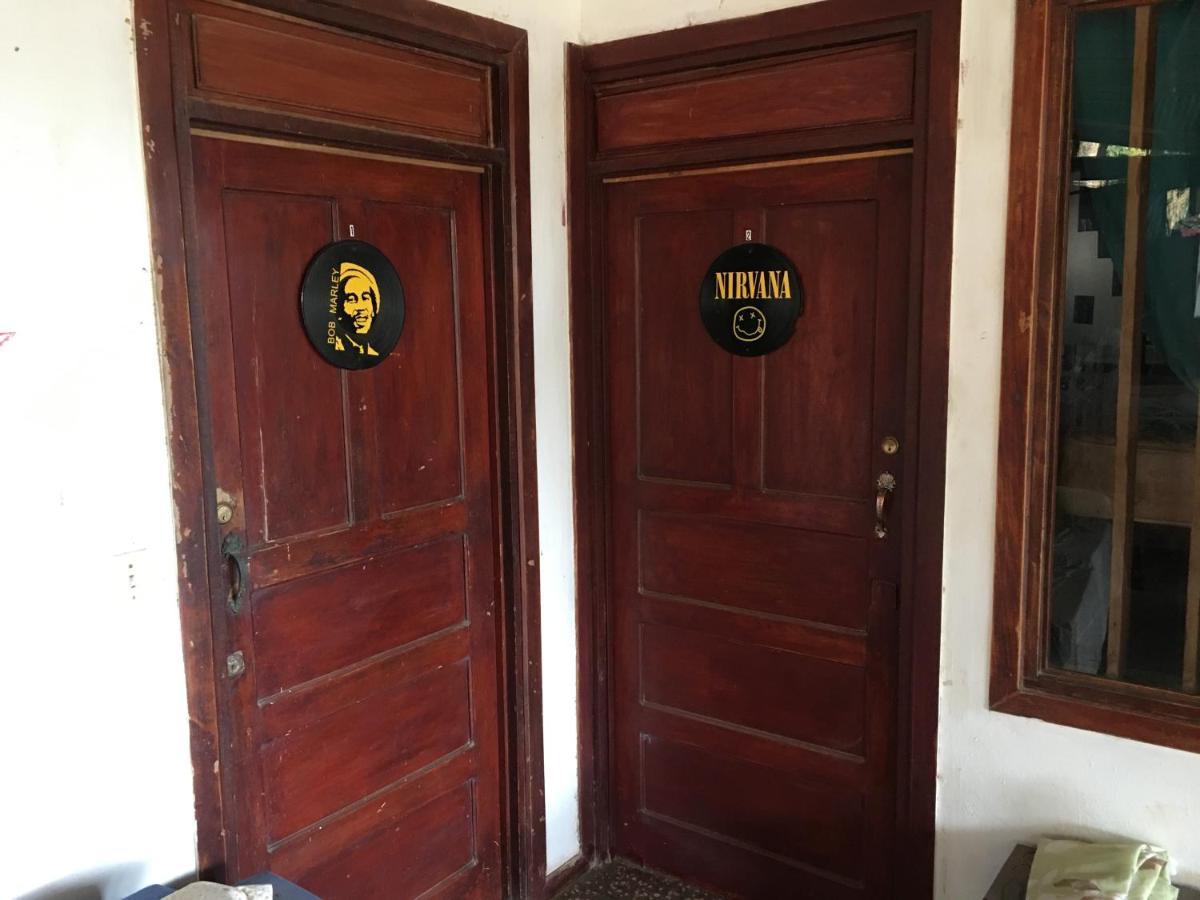 Pura Vida Hostel Тамариндо Экстерьер фото