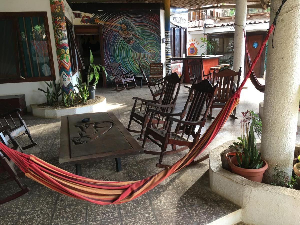 Pura Vida Hostel Тамариндо Экстерьер фото