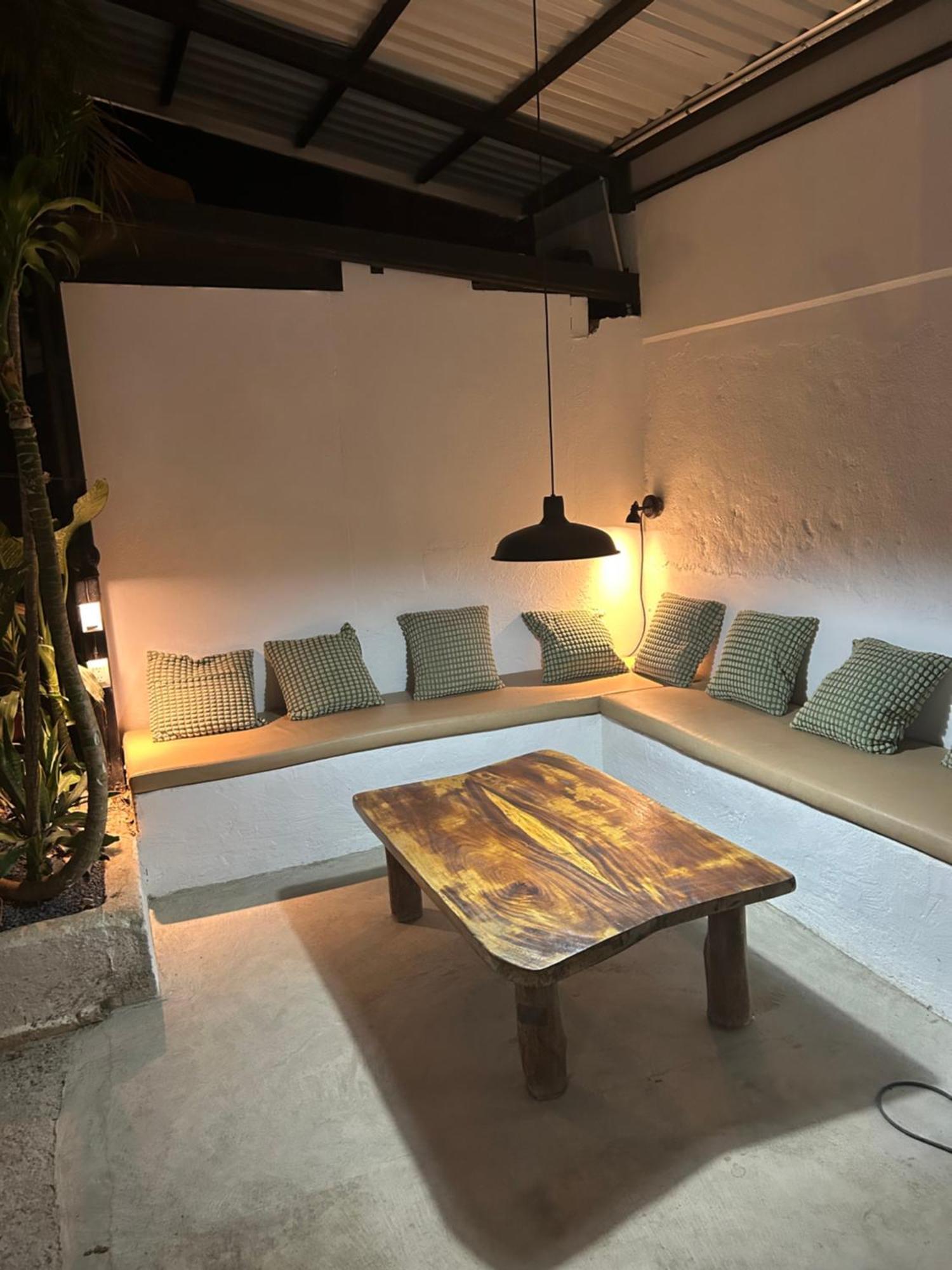Pura Vida Hostel Тамариндо Экстерьер фото