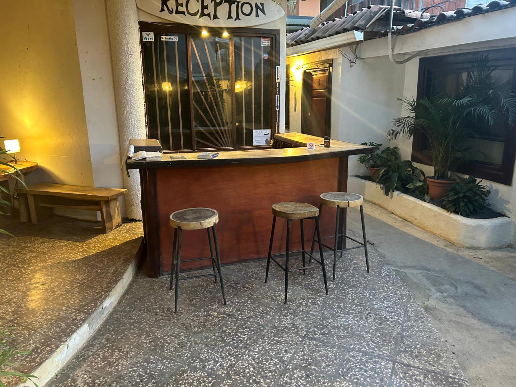 Pura Vida Hostel Тамариндо Экстерьер фото